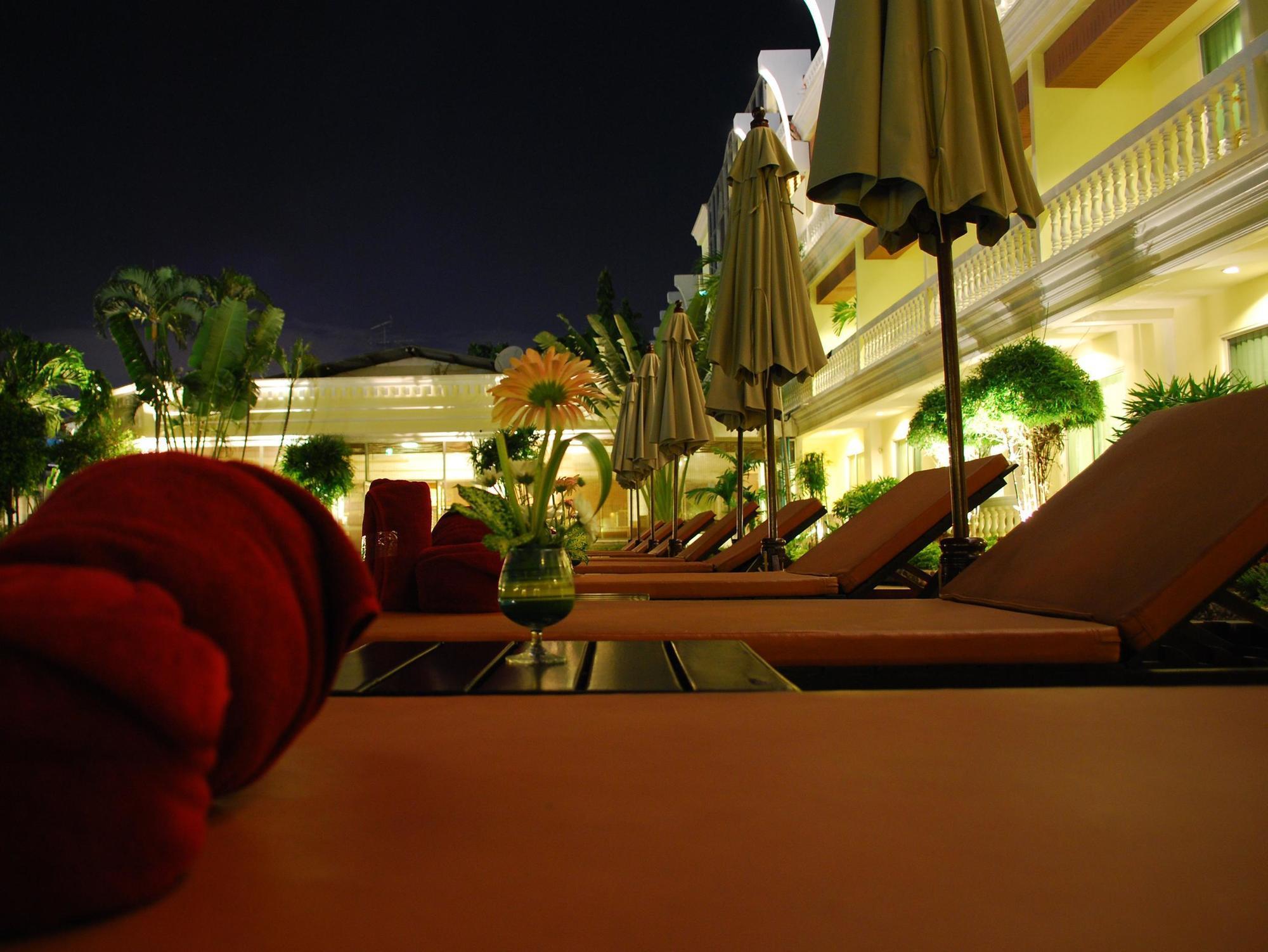 Windmill Resort Hotel Pattaya Luaran gambar