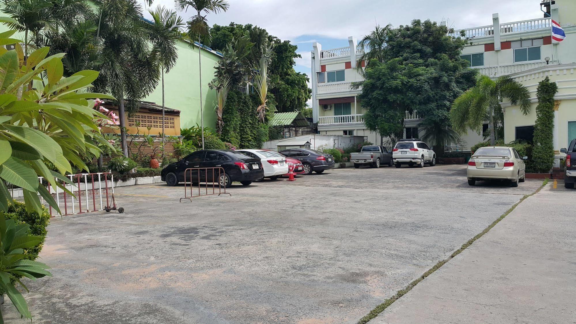 Windmill Resort Hotel Pattaya Luaran gambar