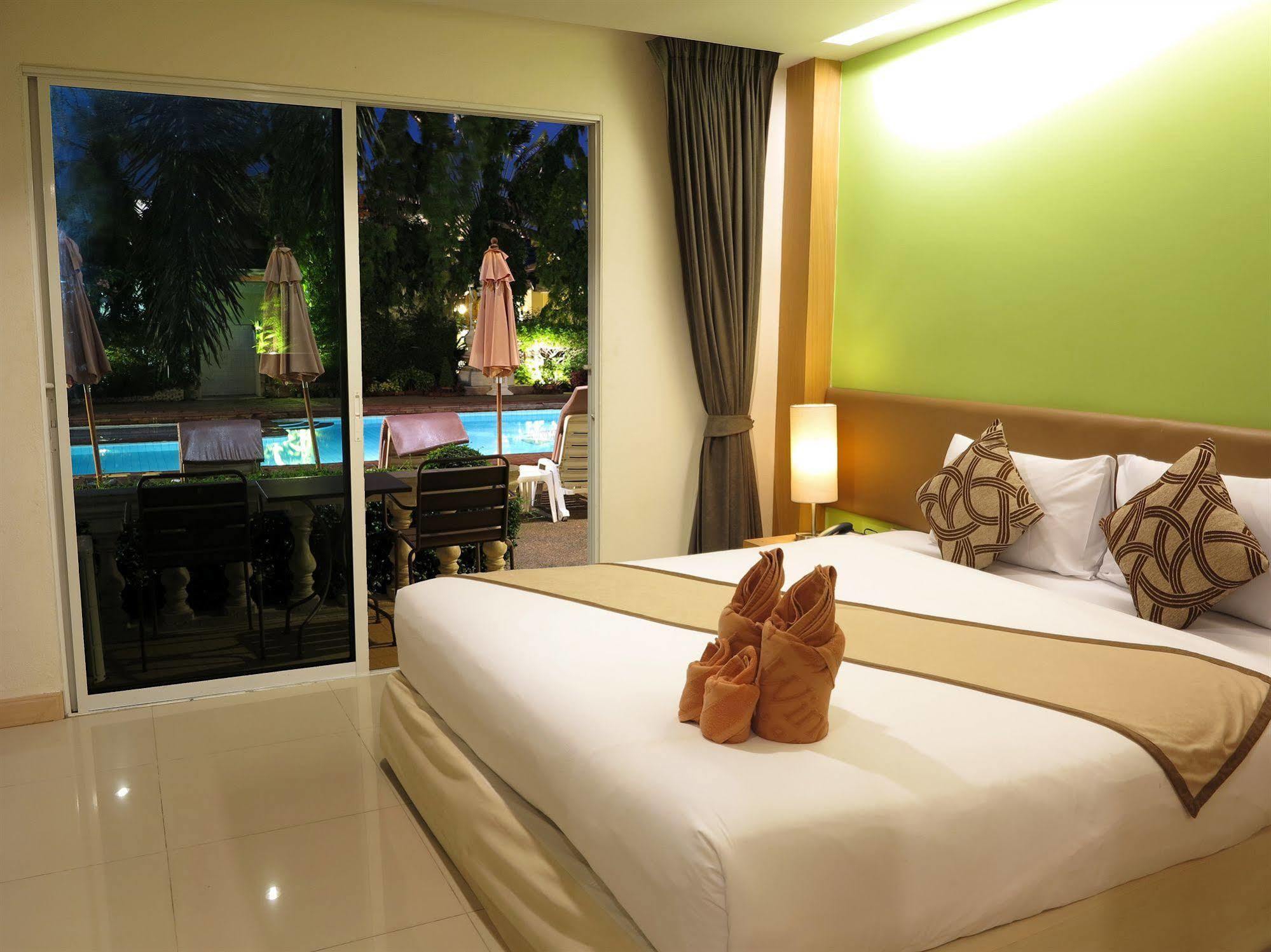 Windmill Resort Hotel Pattaya Luaran gambar