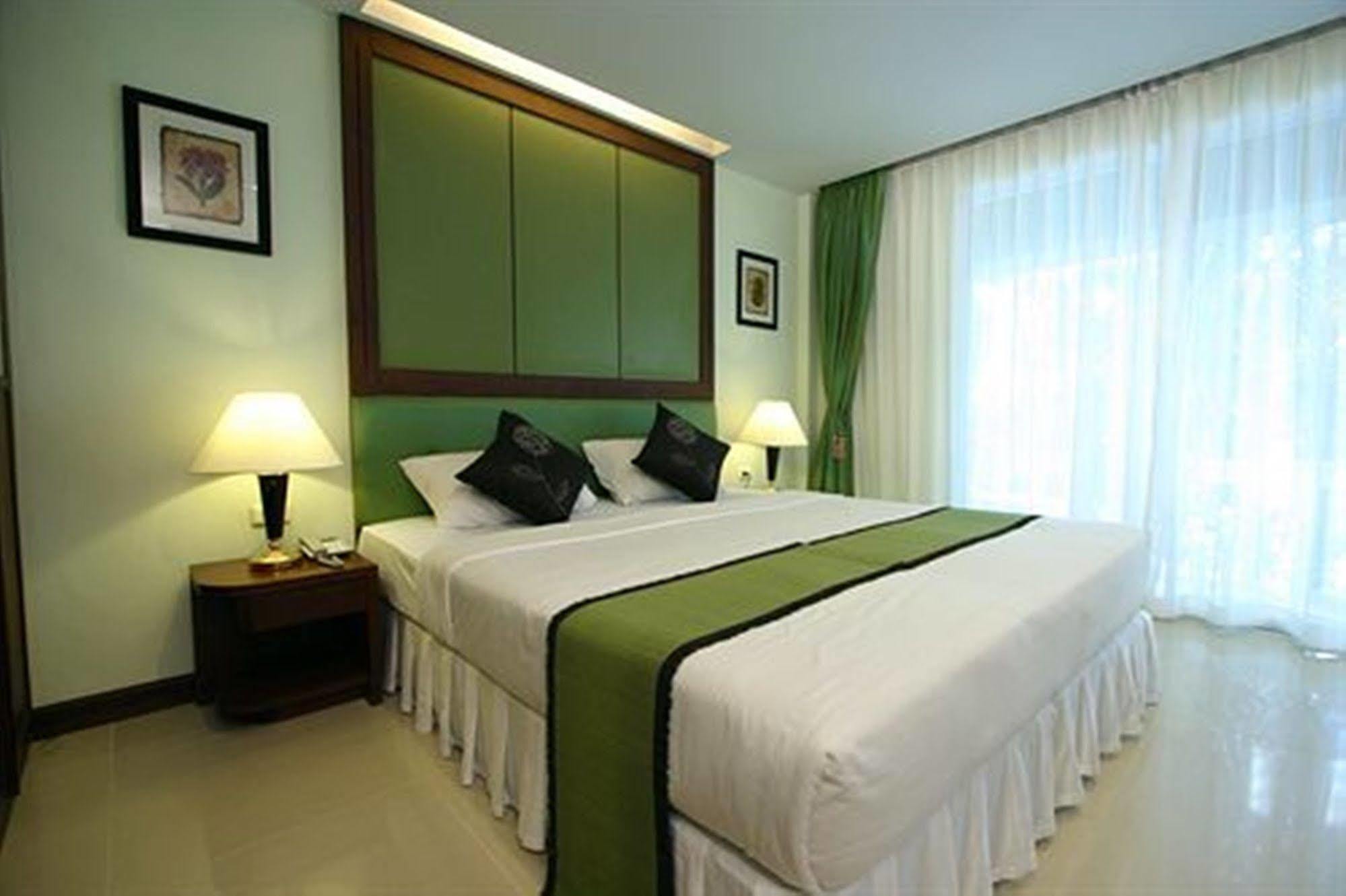 Windmill Resort Hotel Pattaya Luaran gambar