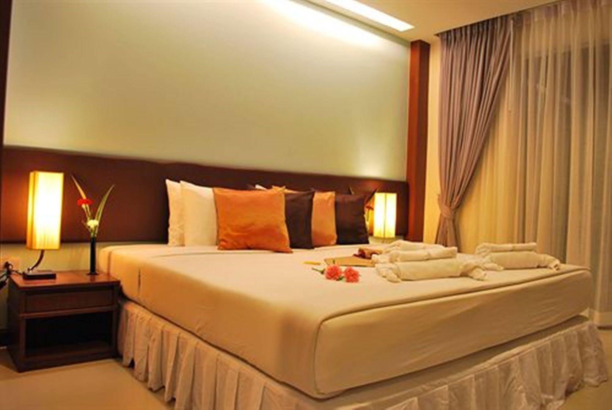 Windmill Resort Hotel Pattaya Luaran gambar